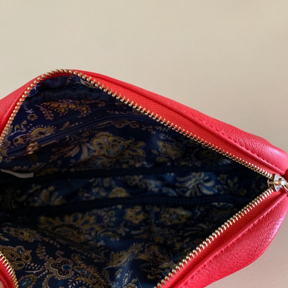 Purse - Picture 2 of 2